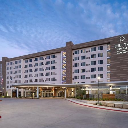 Delta Hotels By Marriott Wichita Falls Convention Center ภายนอก รูปภาพ
