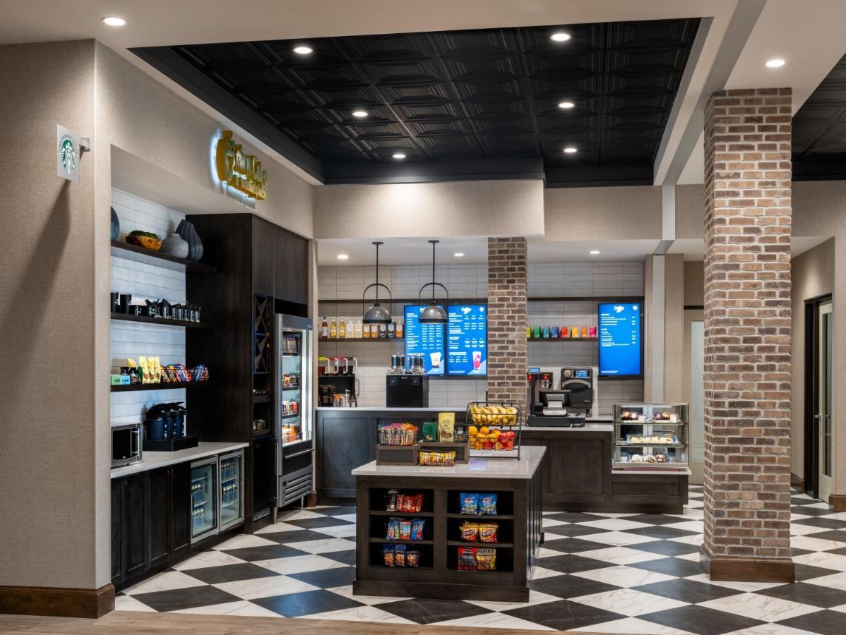 Delta Hotels By Marriott Wichita Falls Convention Center ภายนอก รูปภาพ