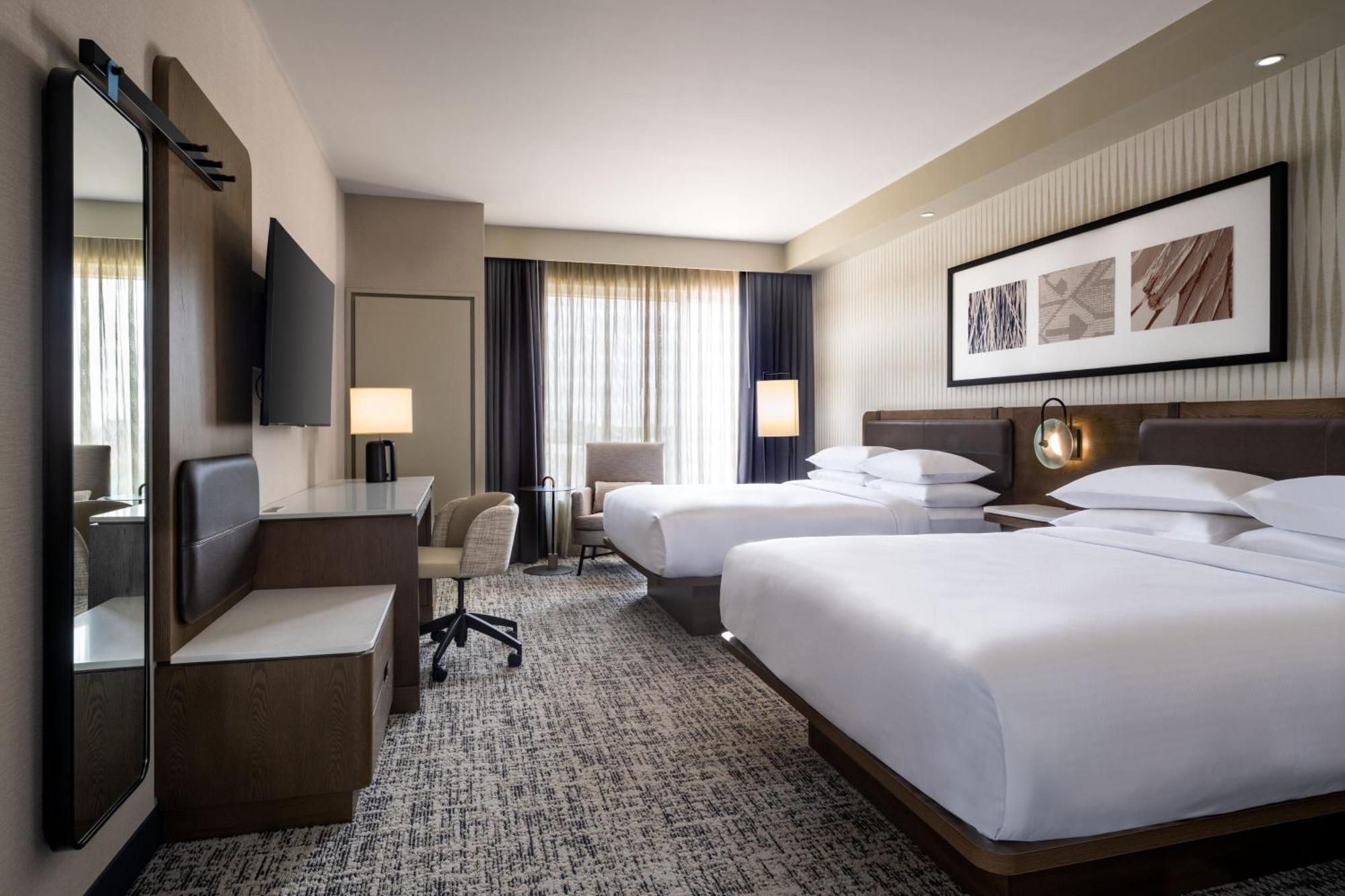 Delta Hotels By Marriott Wichita Falls Convention Center ภายนอก รูปภาพ