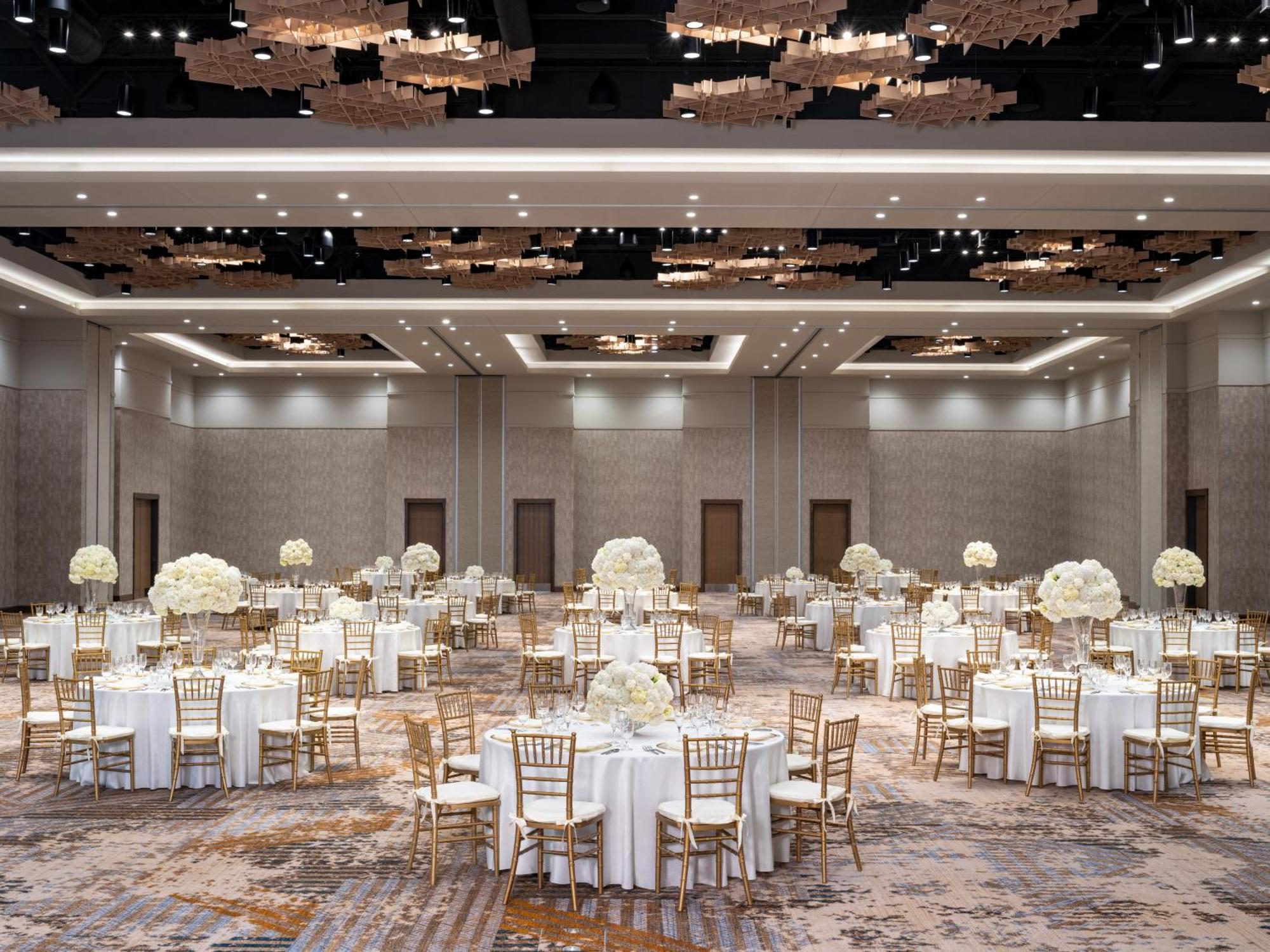 Delta Hotels By Marriott Wichita Falls Convention Center ภายนอก รูปภาพ