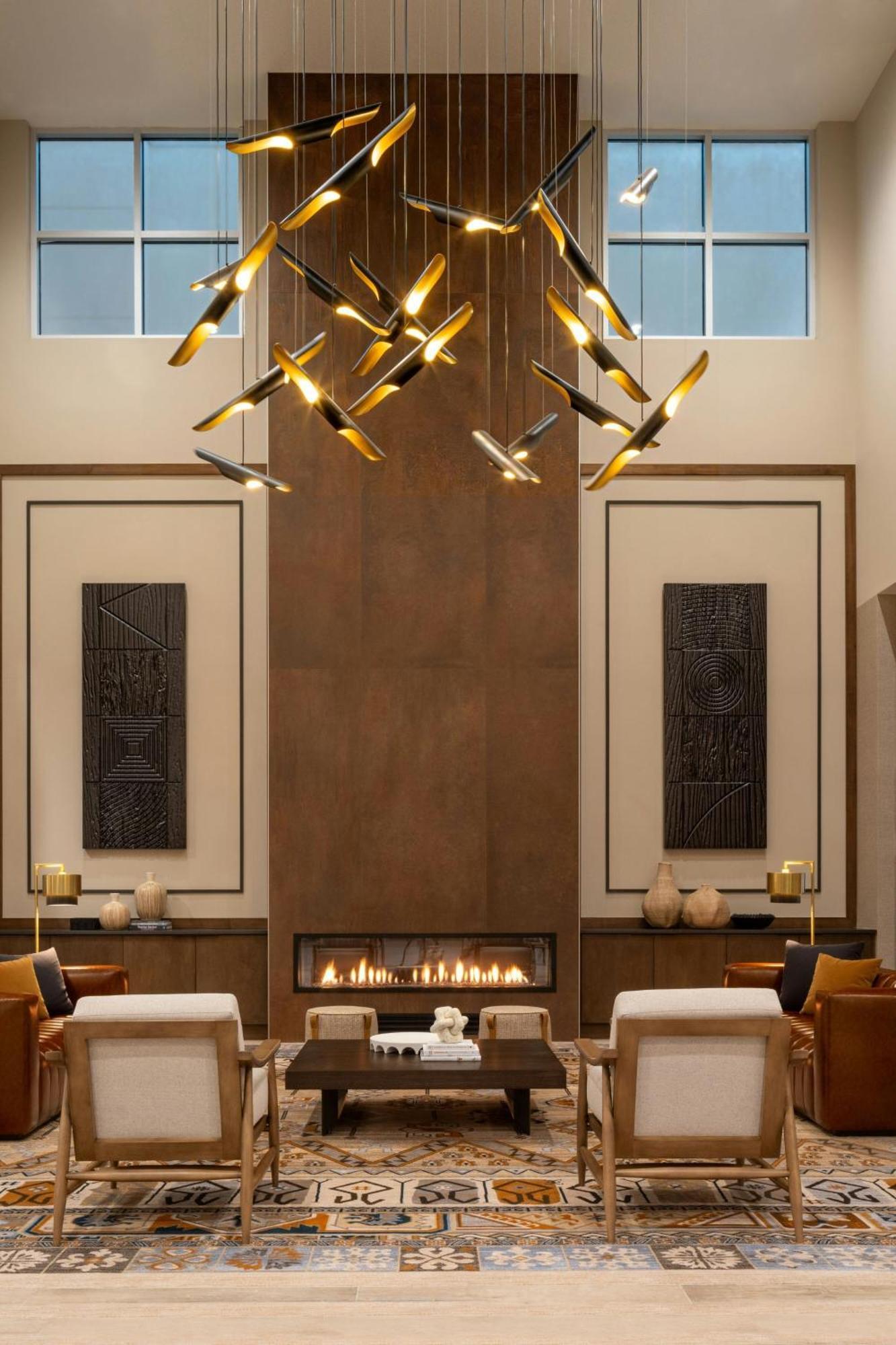 Delta Hotels By Marriott Wichita Falls Convention Center ภายนอก รูปภาพ